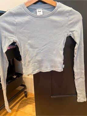 Tna Ribbed Long Sleeve Cropped Top - Light blue